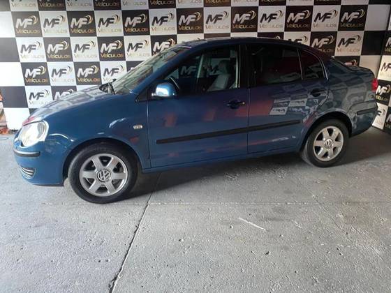 VOLKSWAGEN POLO SEDAN 1.6 8V GASOLINA 4P MANUAL